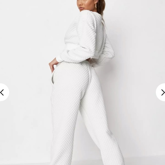 White Quilted Sweatshirt And Joggers - Picture 5 of 5